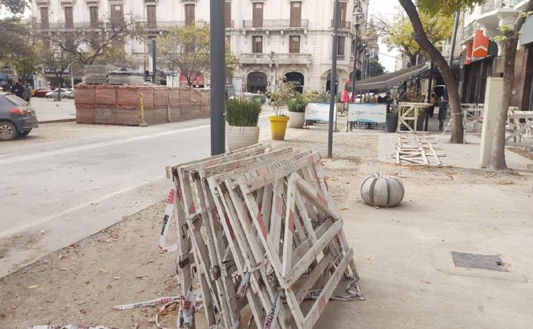 La Plaza San Martín, en estado de abandono. (Foto: Fernando Barrionuevo/Cadena 3)