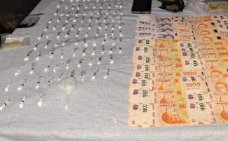 Narcomenudeo: ocho detenidos tras operativos en Rosario por tráfico de drogas.
