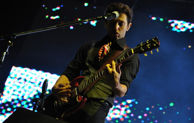 Babasónicos mostró toda su desfachatez eléctrica en Cosquín Rock