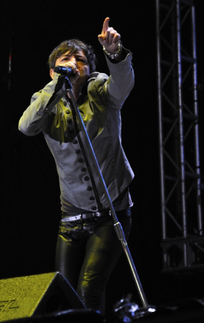 Babasónicos mostró toda su desfachatez eléctrica en Cosquín Rock