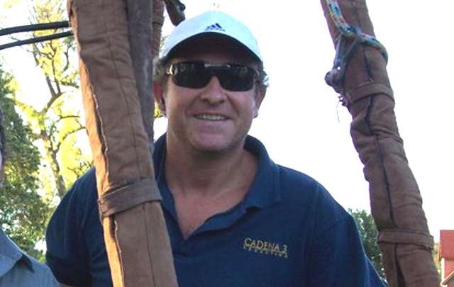 Viaje en globo sobre Alta Gracia, una de las coberturas de Moreschi durante el verano