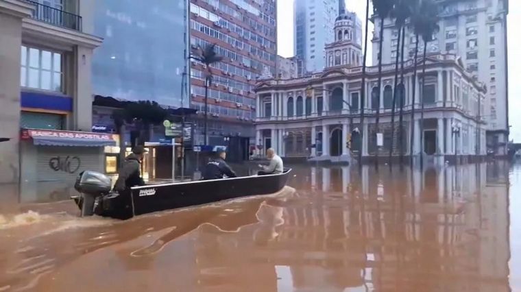 Porto Alegre, bajo las aguas.