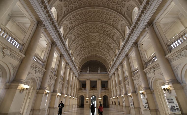 Salón de los Pasos Perdidos de Tribunales. (Foto: Daniel Cáceres/Cadena 3)