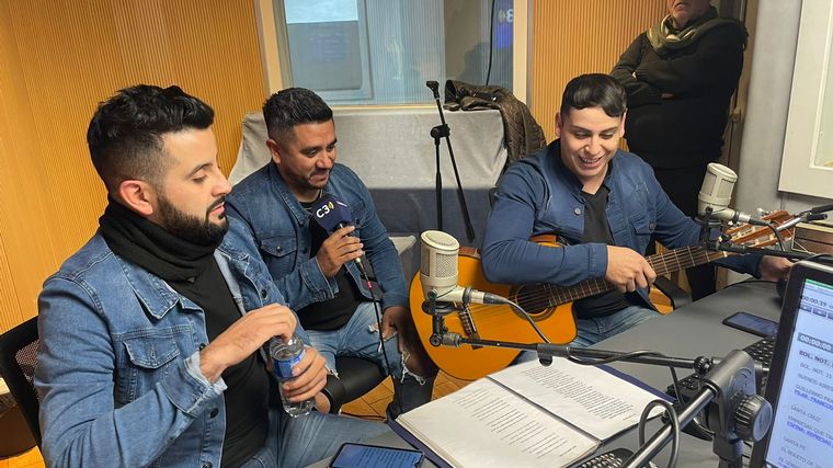 La Terna en Rony en Vivo.