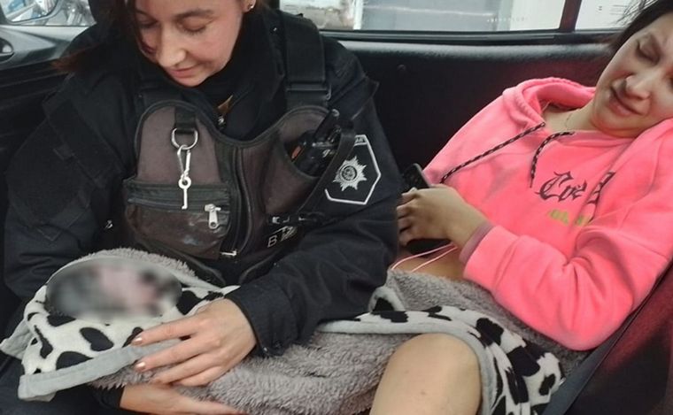 El bebé nació en el patrullero y luego fue remitido al Roque Sáenz Peña.
