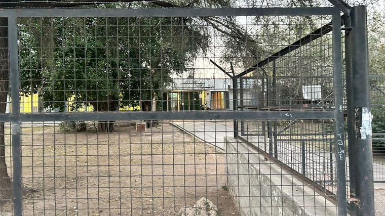 Escuela de las Américas, donde robaron caños de cobre