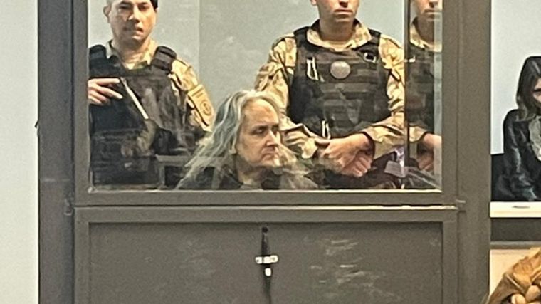 Comienza el juicio contra Carmona