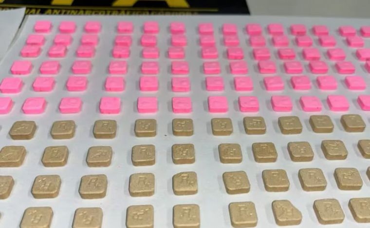 Un estadounidense fue detenido por posesión de drogas. (Foto:FPA)