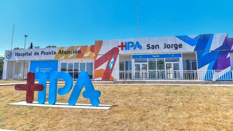 Un hombre de 79 años murió tras caer de una escalera mientras podaba un árbol