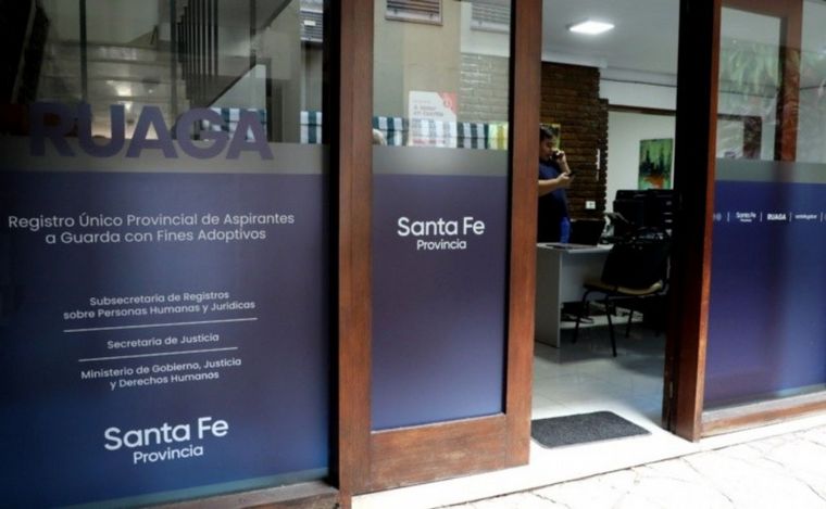 La cantidad de familias postuladas para adoptar bajó a nivel nacional. 