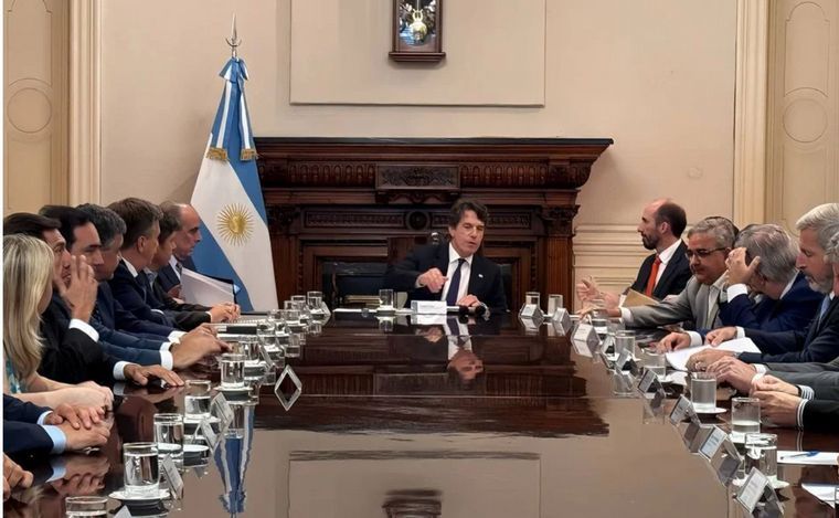 Santa Cruz decidió no acompañar el Pacto de Mayo