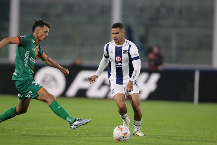 Talleres recibe a Cobresal en el Mario Kempes. (Foto: Daniel Cáceres/Cadena 3)