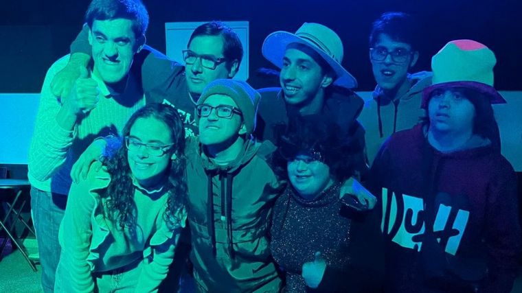 La Bailadera tiene lugar una vez al mes en el Centro Cultural Graciela Carena