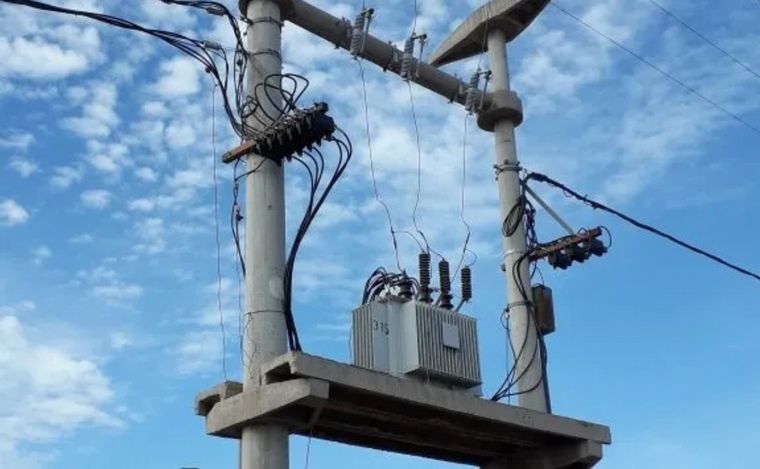 Denuncian robos y daños de 150 transformadores eléctricos en Mendoza.