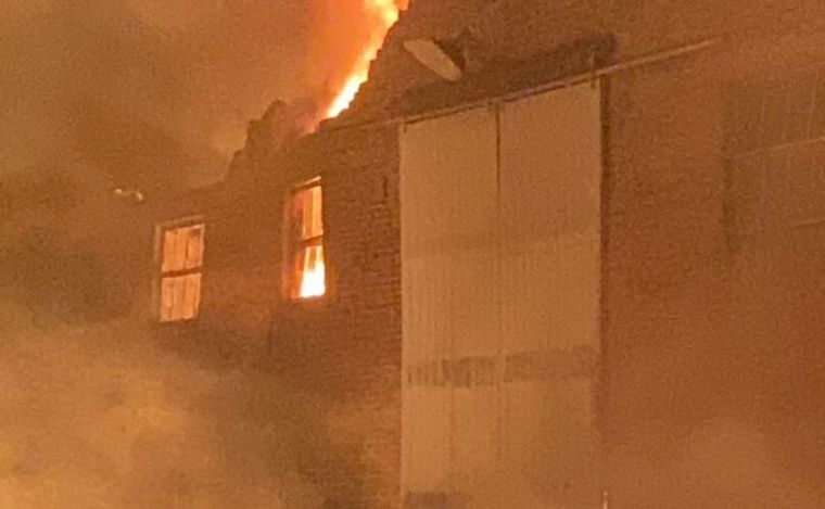 Los bomberos pudieron controlar el foco.