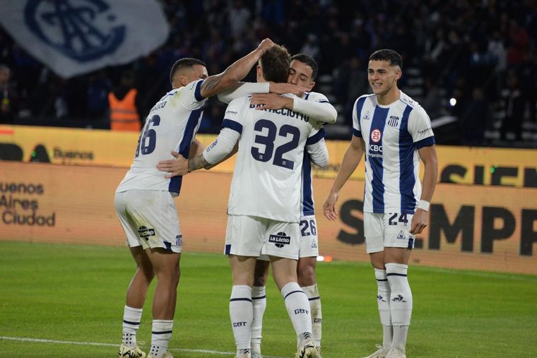 Bruno Barticciotto marcó el segundo tanto de Talleres. Foto: Daniel Cáceres/Cadena 3