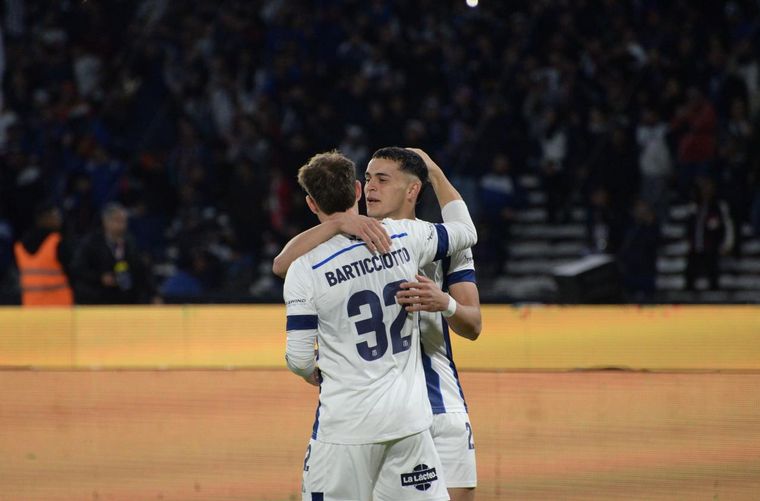 Bruno Barticciotto marcó el segundo tanto de Talleres. Foto: Daniel Cáceres/Cadena 3