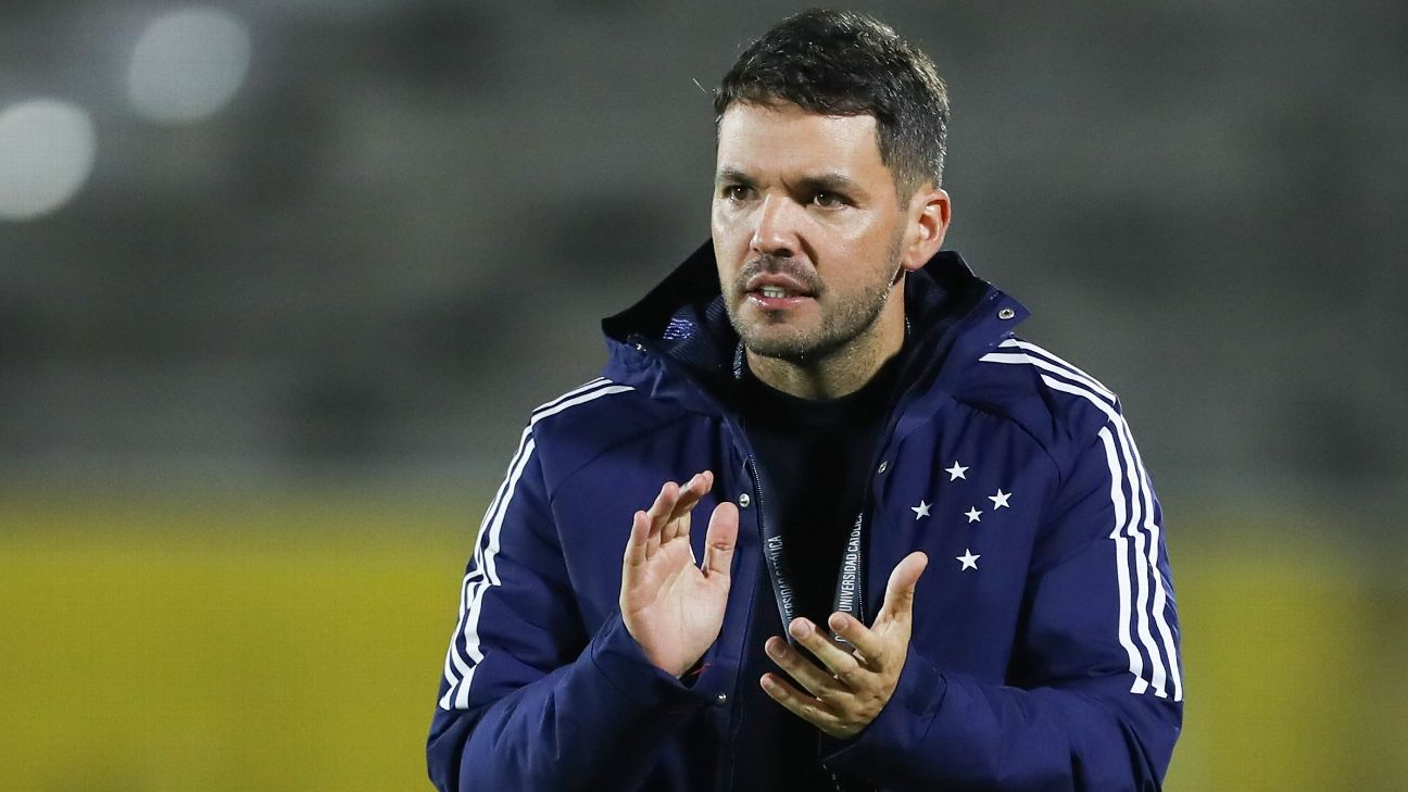 ¿Quién es Larcamón, el DT que suena para reemplazar a Tévez en Independiente?