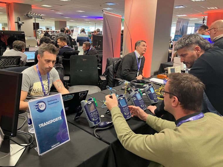 El Seminario Internacional de Tecnología fue organizado por Telecom en Buenos Aires.