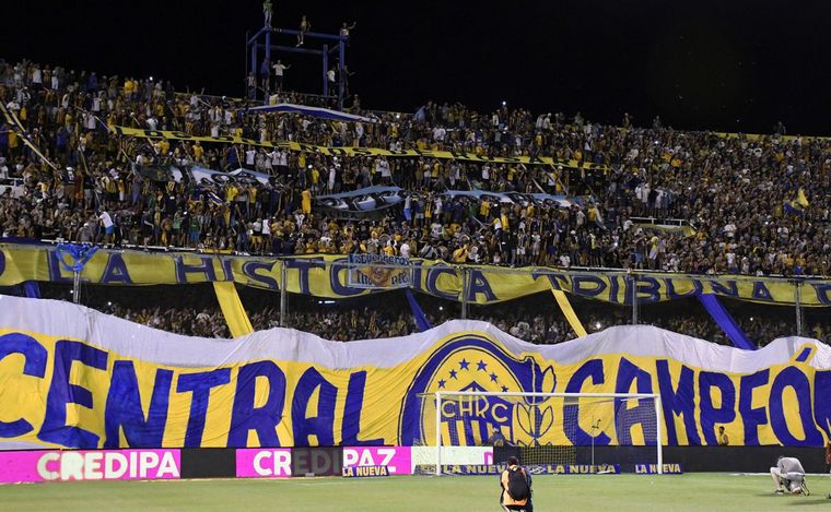 La hinchada de Rosario Central tendrá custodia en Uruguay.