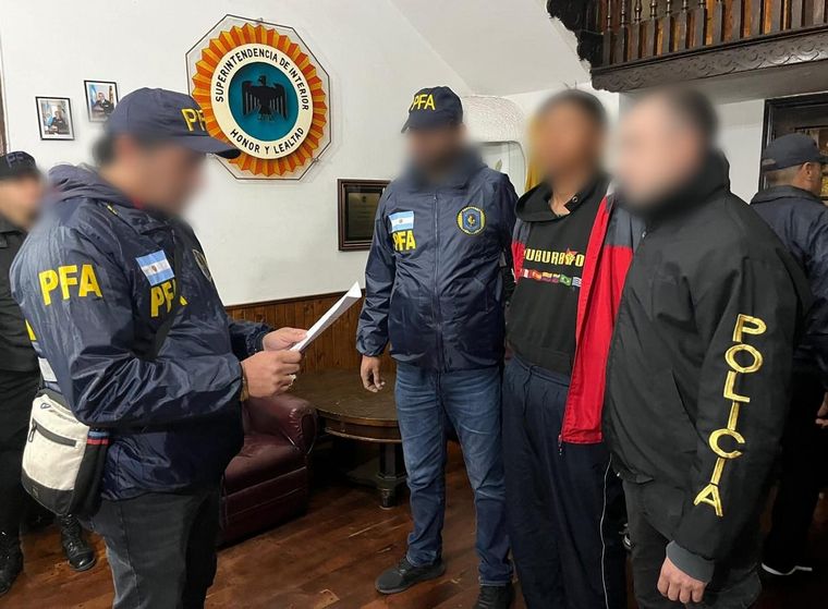 Expulsaron del país a más familiares ecuatorianos del narco “Fito” Macías