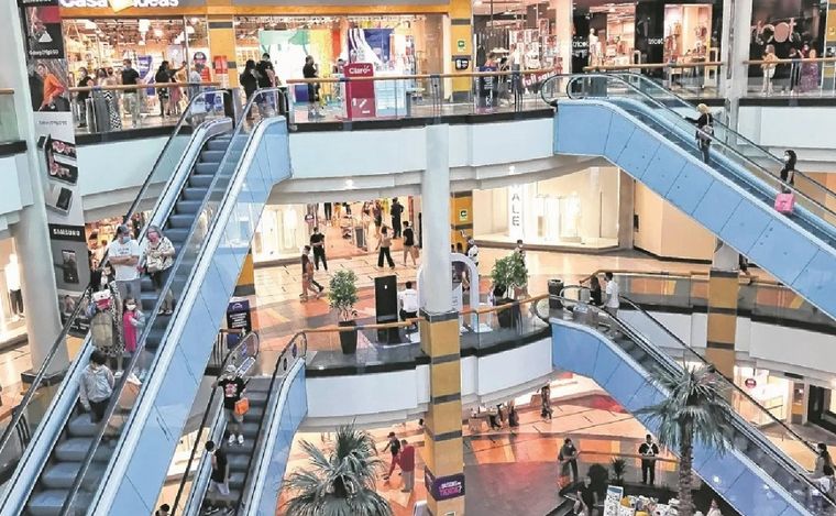 Los precios en Chile registran diferencias sustanciales respecto a Argentina. (Emol)