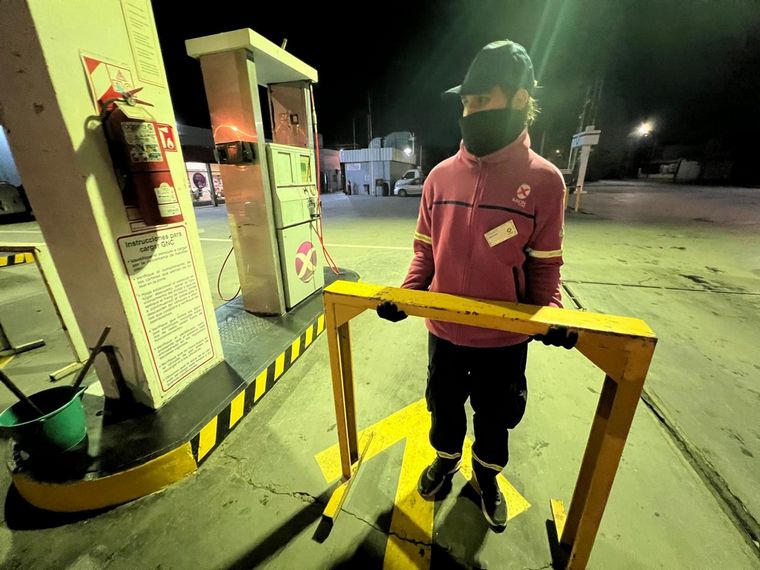 Así lucen las estaciones tras la suspensión de la venta de GNC.