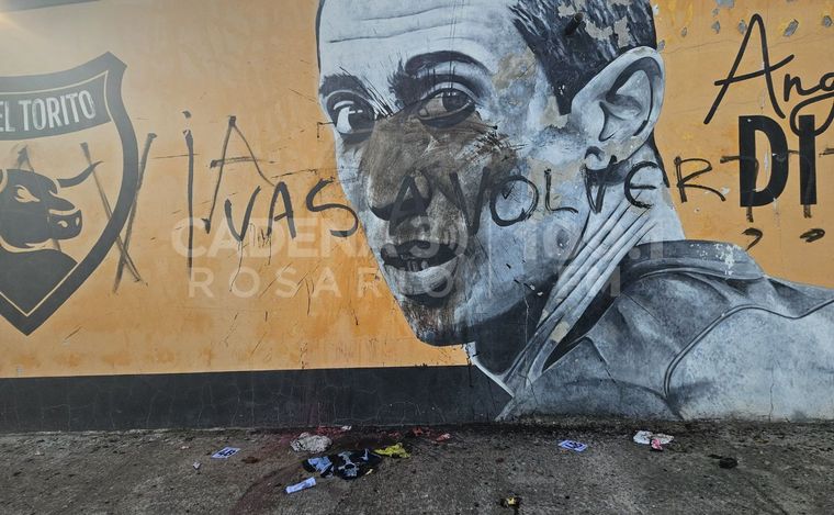 Vandalizaron el mural de Ángel Di María en El Torito.