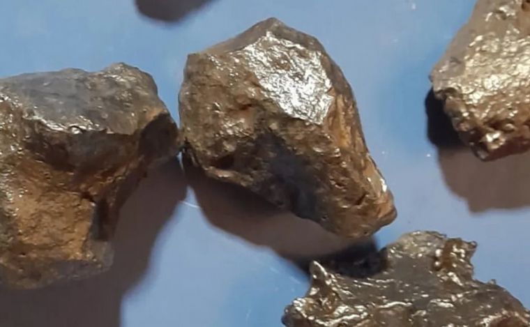 Los meteoritos están valuados en 400 mil dólares aproximadamente.