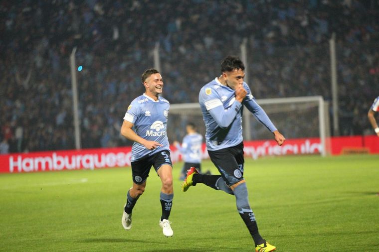 Gerónimo Heredia festeja el tanto del triunfo de Belgrano. 