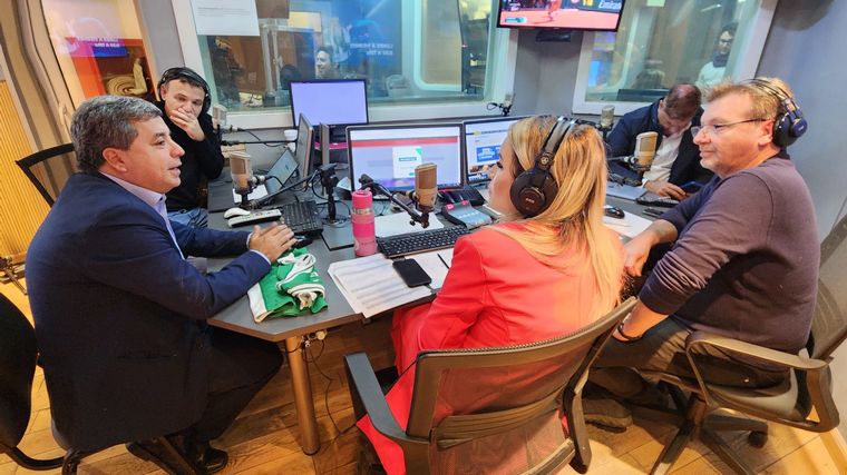 David Urreta, presidente de Atenas en los estudios de Cadena 3