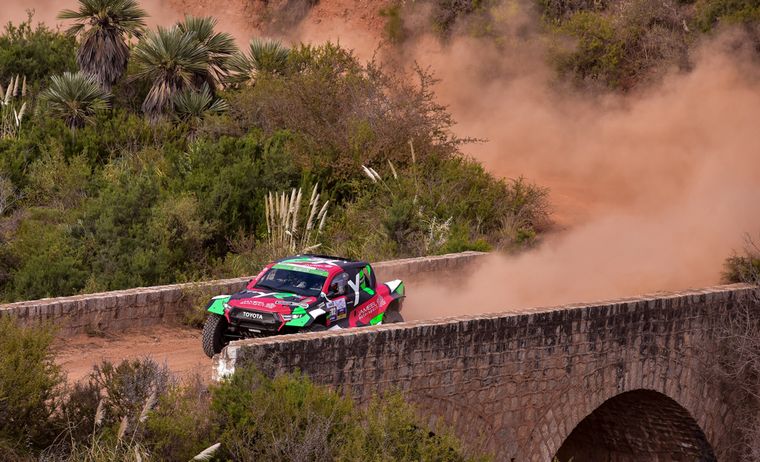 El ganador de la etapa, Al Rajhi, manda en la general