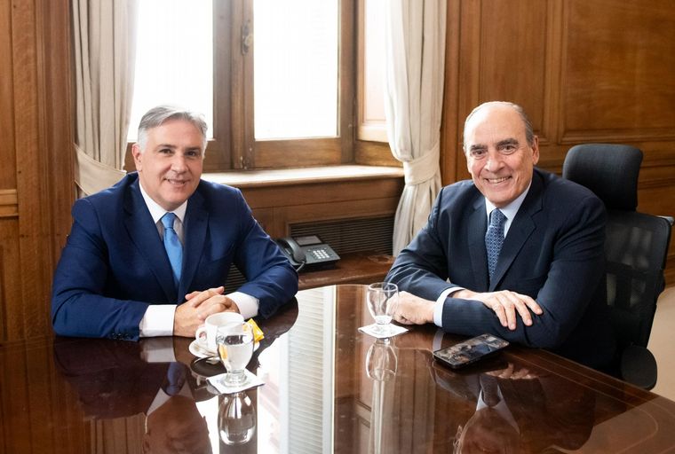 Guillermo Francos, jefe de Gabinete, y Martín Llaryora, gobernador de Córdoba.