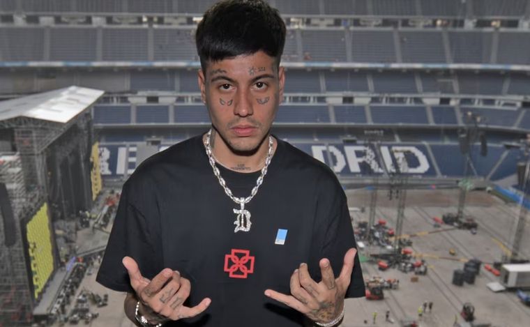 Furor internacional por el show de Duki en el Bernabéu.