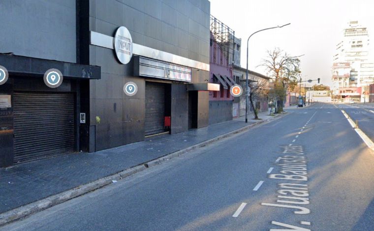 Caos a la salida de un boliche en Palermo. (Foto: Google Street View)