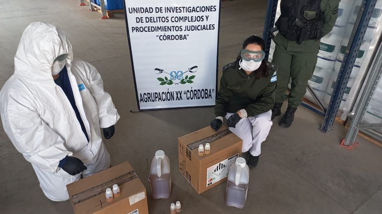 Secuestro de agroquímicos que serían adulterados. (Gendarmería Nacional)