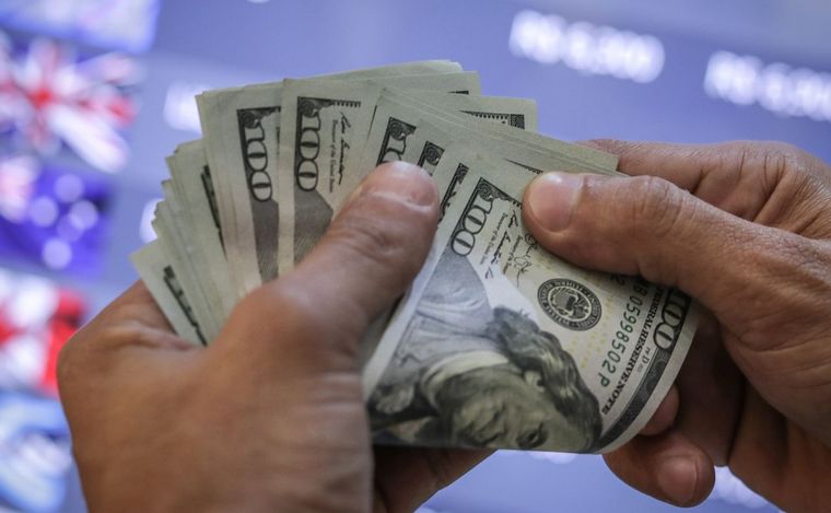 El mercado extranjero es seductor, entre otras cosas, por las inversiones en dólares.