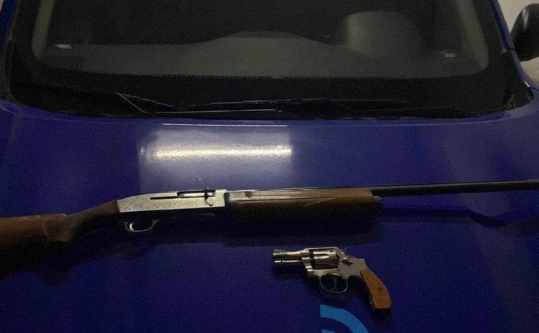 Las armas secuestradas por la Policía. (Foto: Policía de Córdoba)
