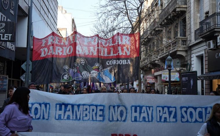 Marchas en Córdoba contra la ley de Bases. (Foto: Daniel Cáceres/Cadena 3)