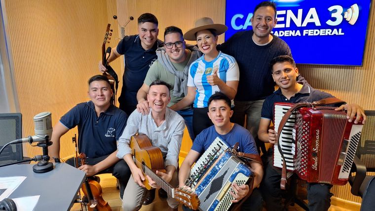 Paquito Ocaño actuará en Córdoba y trajo todo su ritmo a la radio