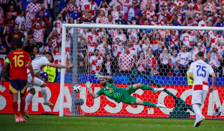 España venció a Croacia por 3 a 0. (Foto: @SEFutbol)