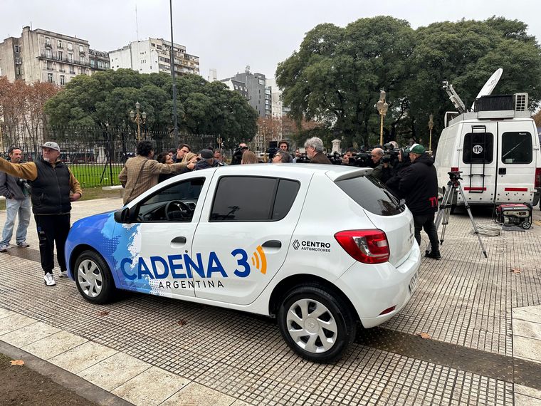 Orlando Morales recibió el móvil de Cadena 3 Buenos Aires.