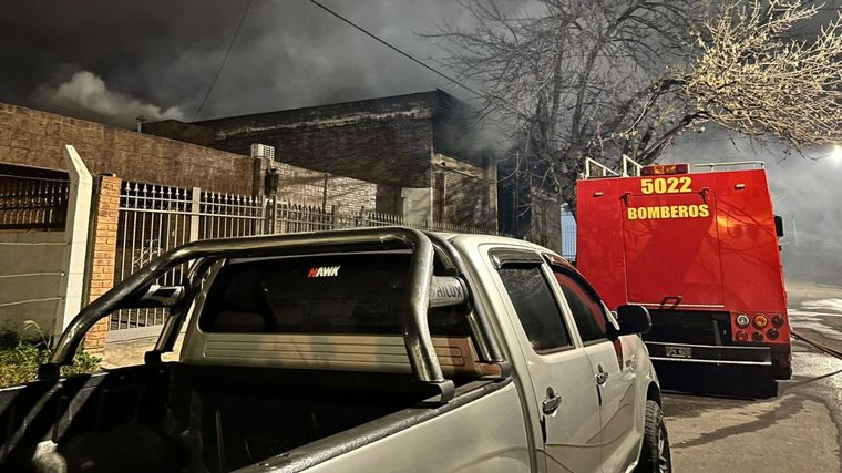 Incendio en barrio Quebrada de las Rosas