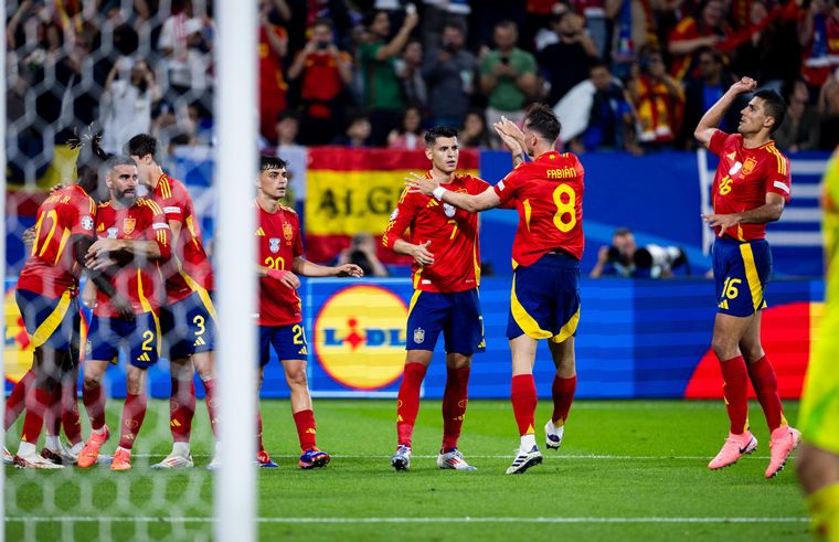 España venció a Italia con autoridad. (Foto: @SEFutbol)