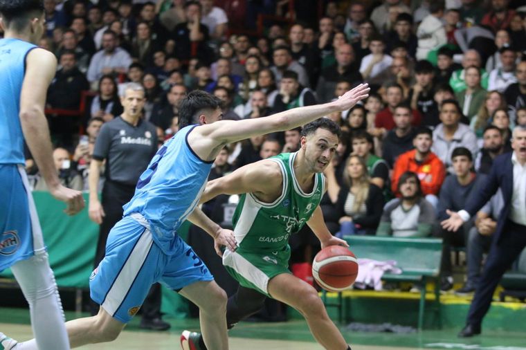 Una final vibrante con un estadio colmado