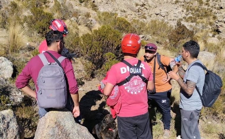 Rescataron a tres personas en las Altas Cumbres. (Foto: Policía de Córdoba)