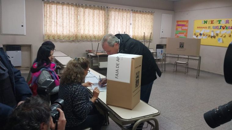 Elecciones en Río Cuarto: votó Guillermo Rivas, candidato del oficialismo