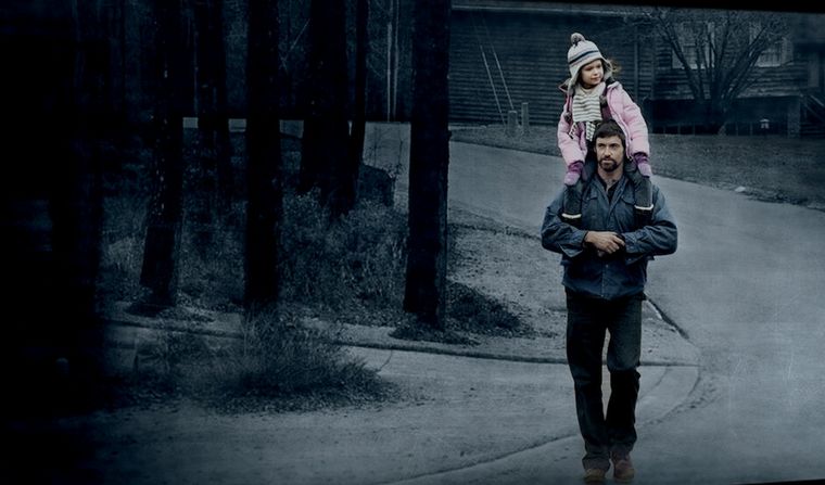 Intriga (2013), la pesadilla de un padre ante la desaparición de su hija y una amiga.