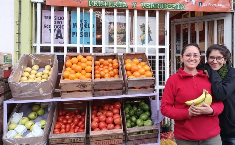 Verdulería rosarina asiste personas en situación de calle: 