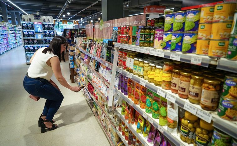 La canasta de "Ahora País" registró un incremento del 118% desde noviembre